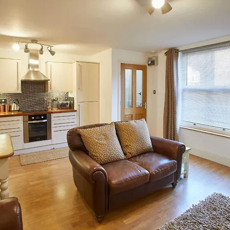 Host & - Rock Pipit Apartment